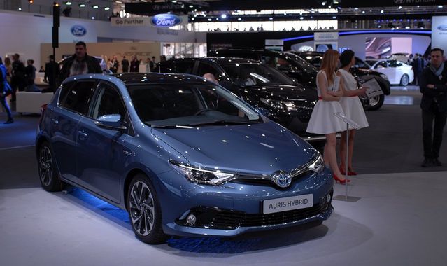 Toyota Auris Hybrid w przedsprzedaży za 79 900 zł