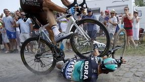 Tour de France: koszmarna kraksa Rafała Majki. Znalazł się pod kołami rywala (galeria)