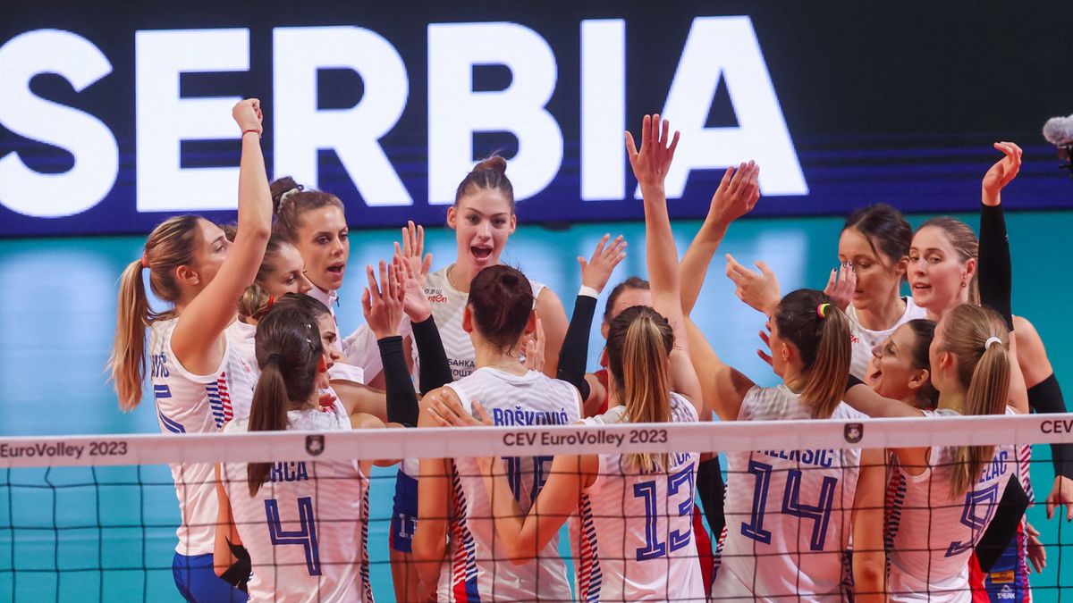 Zdjęcie okładkowe artykułu: PAP/EPA / OLIVIER HOSLET  / Reprezentantki Serbii w meczu z Węgierkami na mistrzostwach Europy