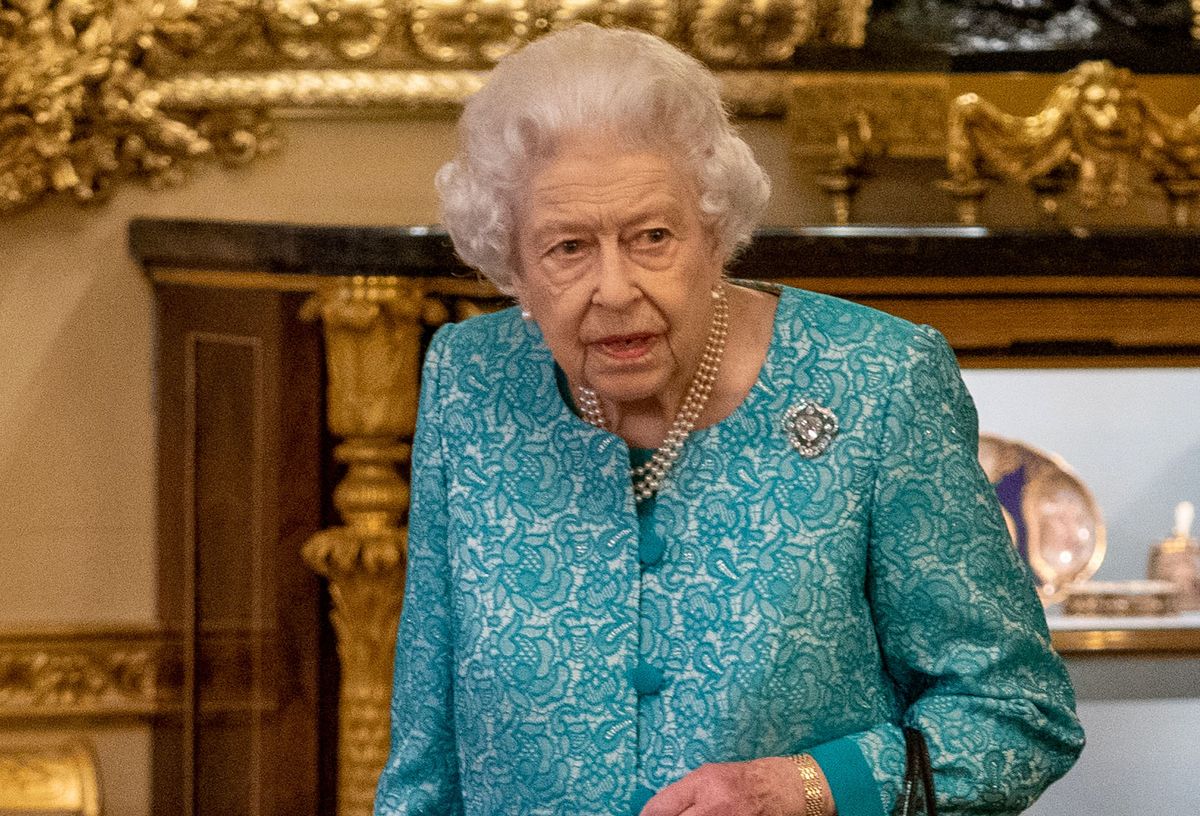 Elżbieta II wraca do pracy po izolacji