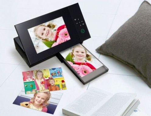 Cyfrowa ramka Sony wydrukuje wyświetlane zdjęcia 2