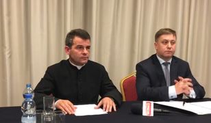 Ks. Grzegorz Kaliszewski z pobitym okiem 