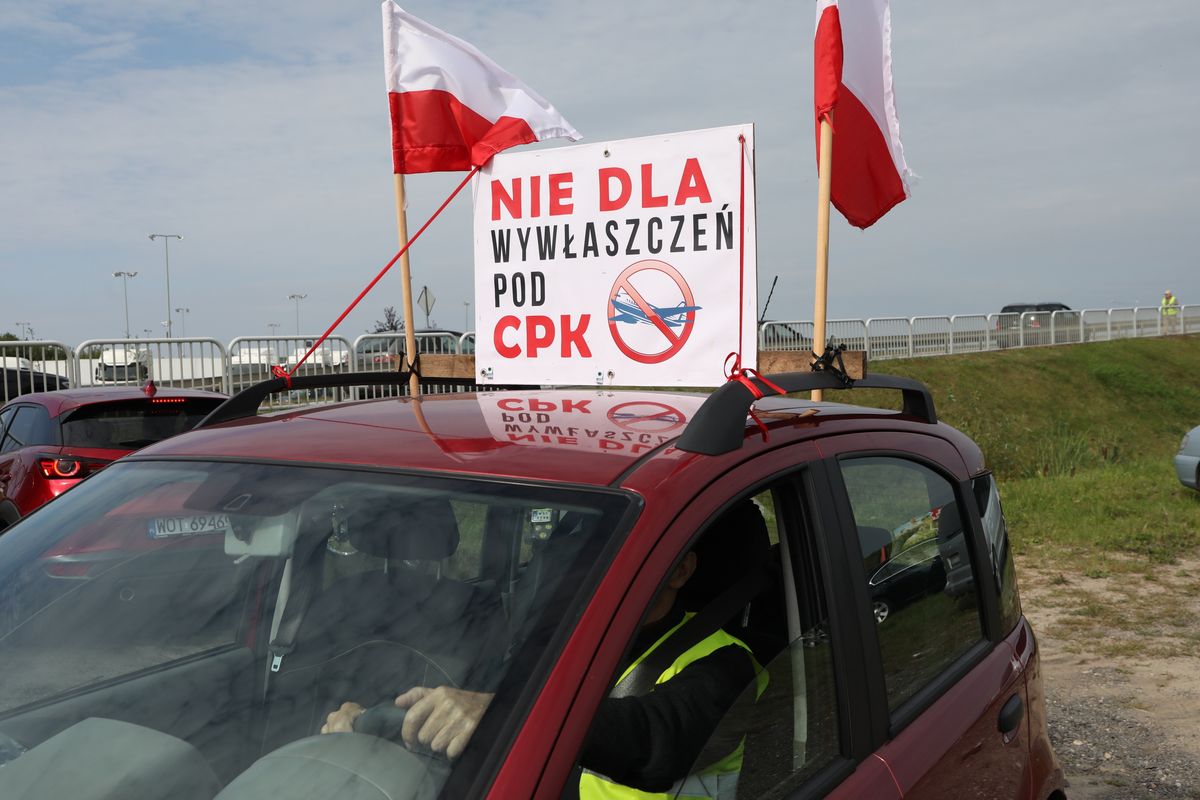 Protest przeciwko budowie Centralnego Portu Komunikacyjnego. 