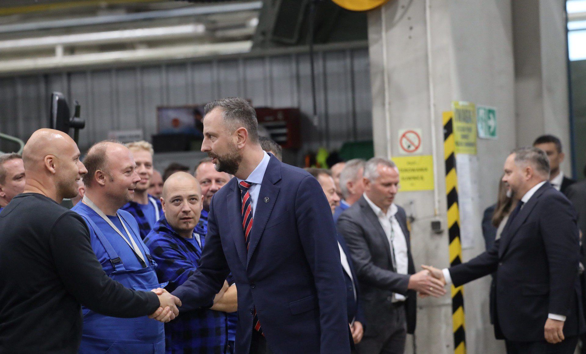 Podpisanie umowy ramowej na dostawę ponad 1200 pojazdów terenowych dla Wojska Polskiego.