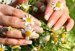 Paznokcie "daisy nails". TOP 5 inspiracji z Instagrama