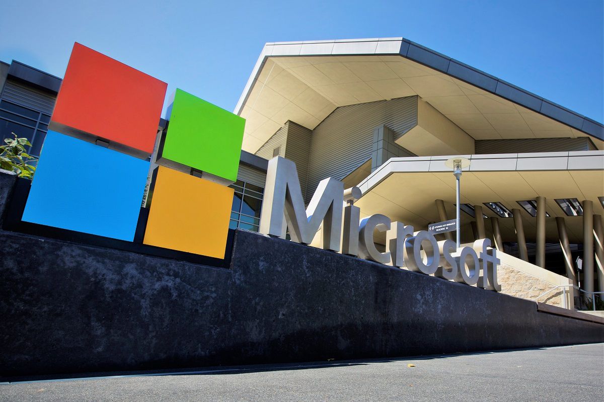 Microsoft ofiarą ataku: skradziono bazę niezałatanych błędów
