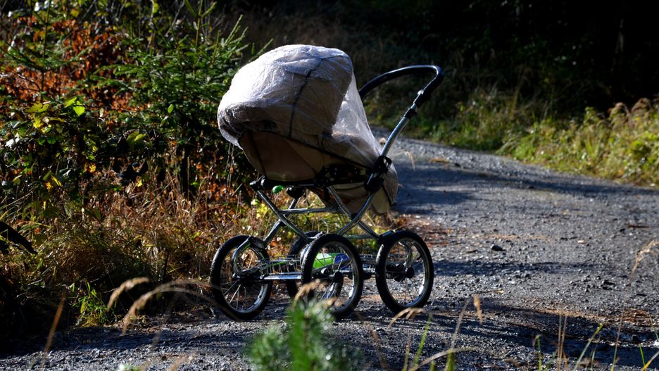 Widzisz porzucony wózek? Zachowaj ostrożność