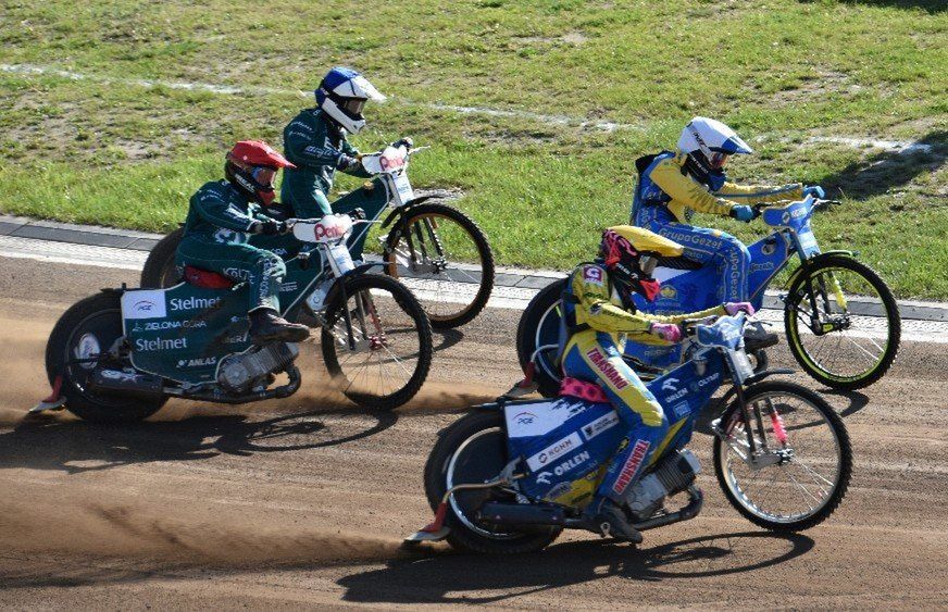 W pierwszym meczu tegorocznego sezonu U24 Ekstraligi stalowcy przegrali w Zielonej Górze 36:53.
