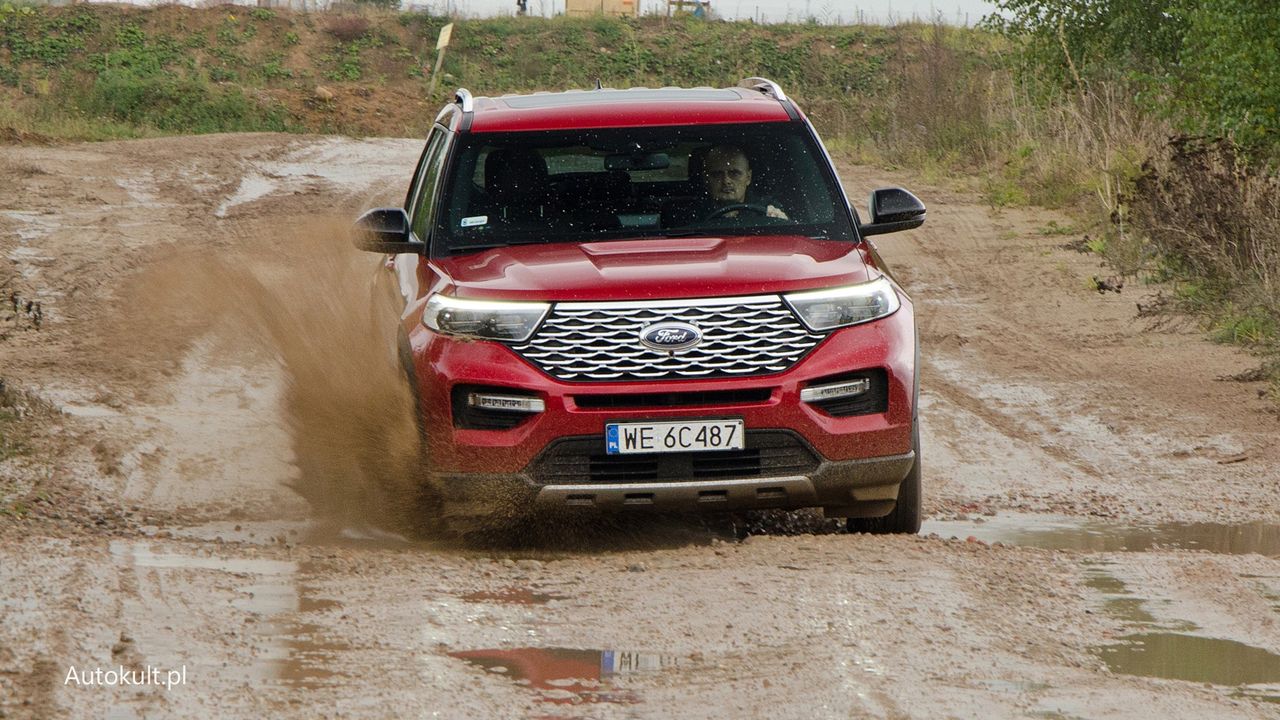 Ford Explorer vs. Toyota Highlander