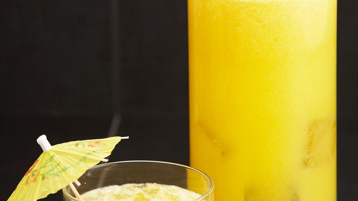 Sok ananasowy niewyprodukowany z soku zagęszczonego, bez dodatku cukru, z witaminami A, C i E