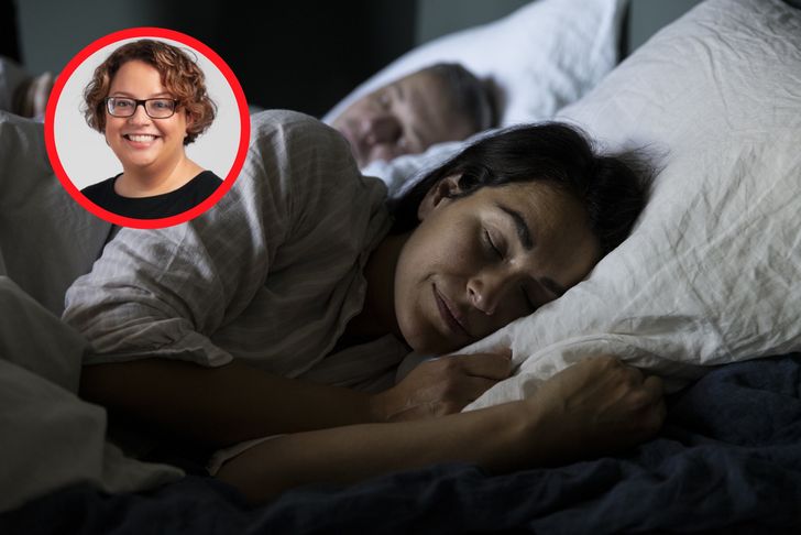 Pary śpią "po skandynawsku". Takie są efekty