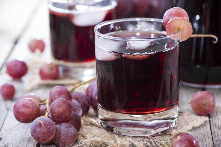 Sok winogronowy bez dodatku cukru, z witaminą C i wapniem