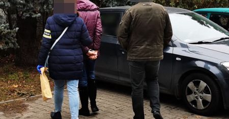 Warszawa. Śmiertelnie dźgnęła nożem męża? Jest decyzja ws. 43-latki
