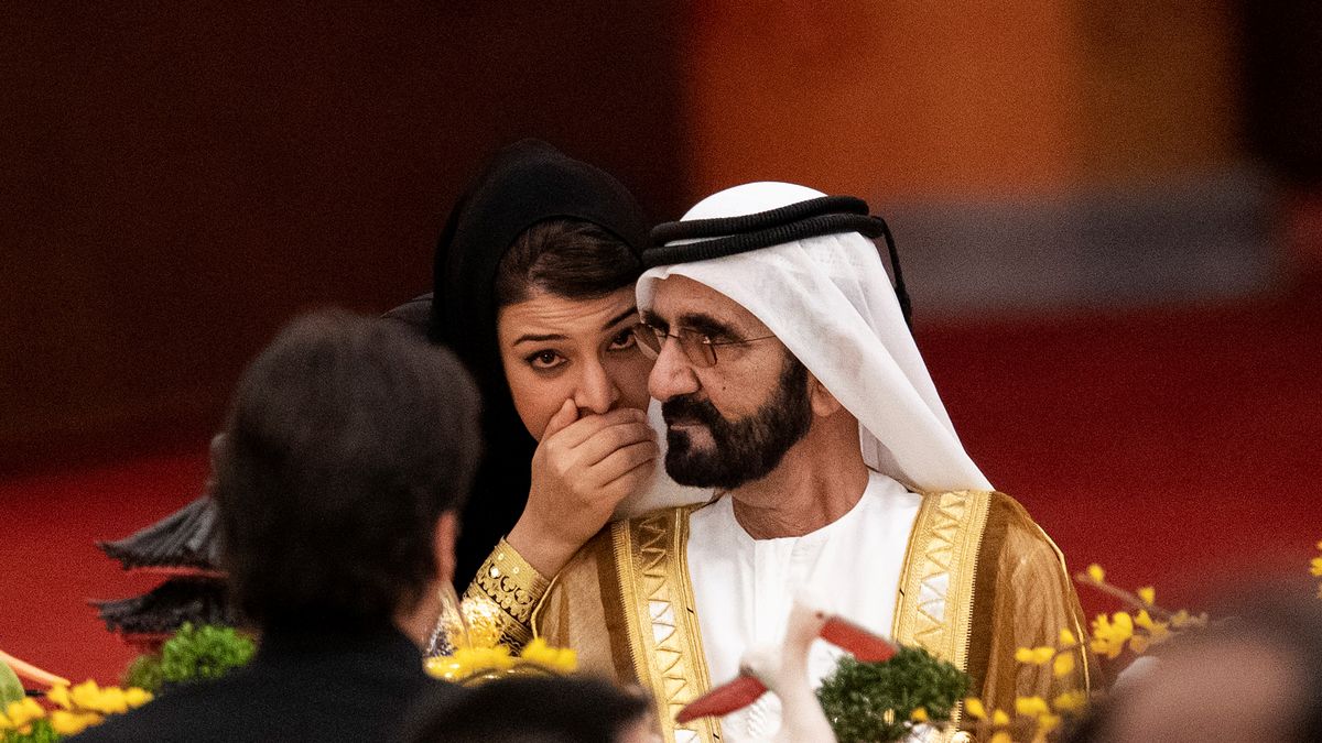 Emir Dubaju i ojciec księżniczki Latify w towarzystwie niezidentyfikowanej kobiety w Chinach