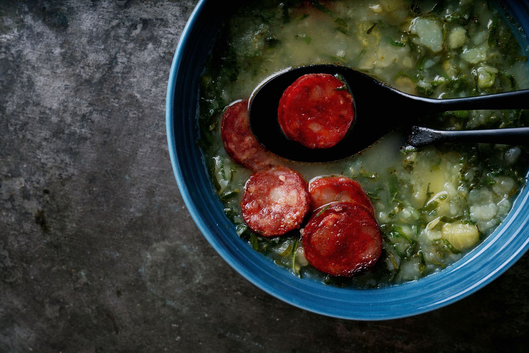 Portugalska zupa caldo verde