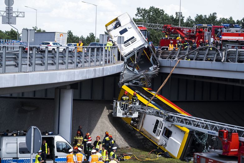 Wypadek autobusu w Warszawie. Kolega kierowcy: lubił się zabawić