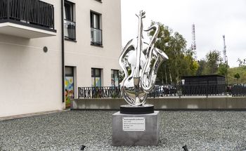 Sztuka zamieszkała na osiedlu w Pile. Odsłonięto rzeźbę