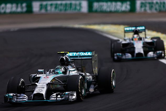 11 z 19 tegorocznych wyścigów kończyło się dubletem Mercedesa