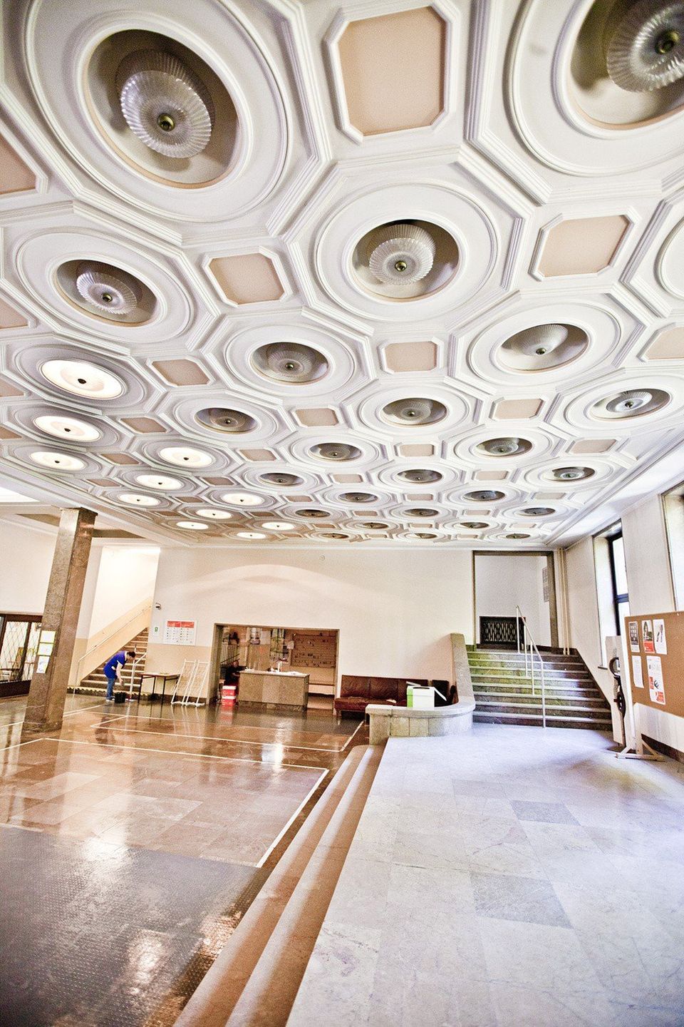 &#34;Pałac Dożów&#34; to  potoczna nazwa dla budynku Centrum Administracyjnego Kombinatu