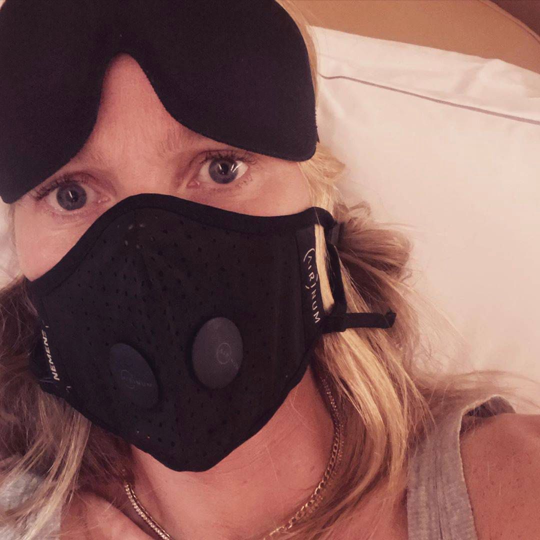 Gwyneth Paltorw w masce, Instagram
