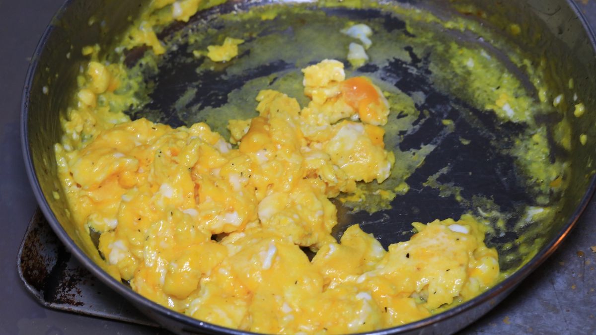 Po intensywnym treningu nie należy sięgać po jajecznicę