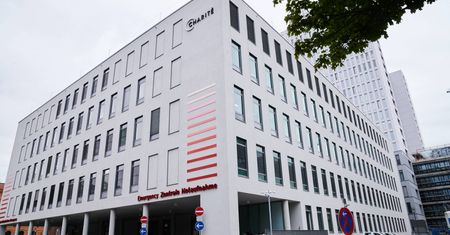 Pracownik wpadł do maszyny z kebabem. Prokuratura pozywa jego szefa