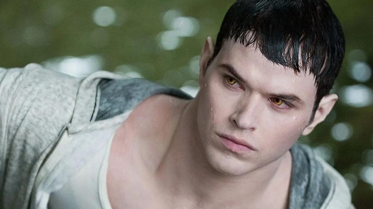 Kellan Lutz jako "nastoletni" wampir w sadze "Zmierzch"