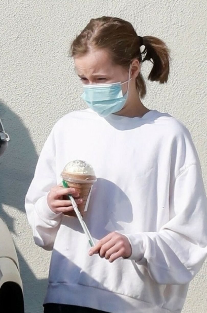 Vivienne Jolie-Pitt wybrała się na kawę w towarzystwie ochroniarza
