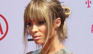 "Zasady gry": Ciara pokazała biust na ściance. Seksowna, czy już wulgarna?