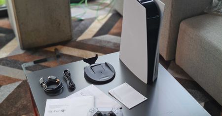 PlayStation 5 kontra pecet z SSD. Sprawdzamy, który jest szybszy