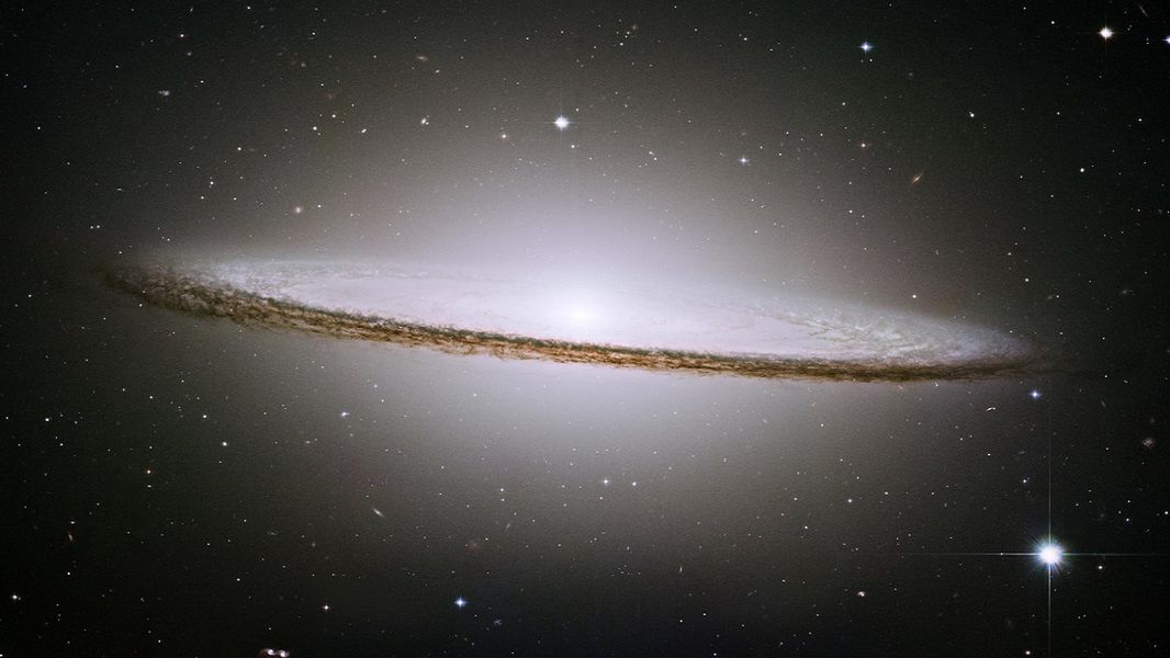 Galaktyka spiralna "Sombrero Galaxy", M104, NGC 4594
