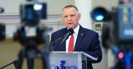 Marian Banaś betonuje NIK. Zabezpiecza przyszłość przed końcem kadencji
