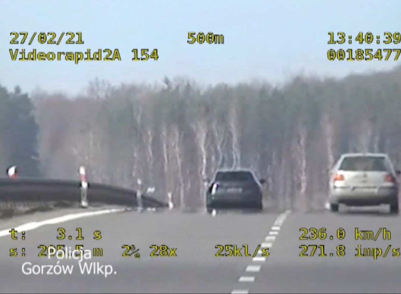 236 km/h na trasie S3. Policjanci nie wystawili mandatu, czyli gorzej dla kierowcy