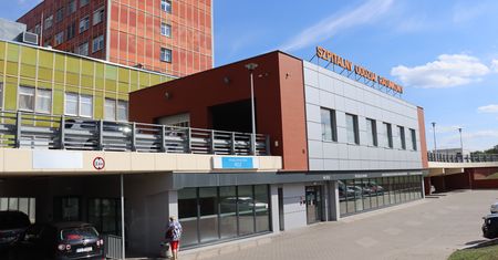 Dziecko w szafie. Służby weszły siłowo do domu