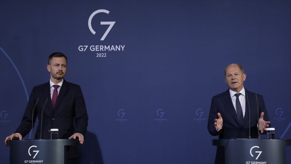 Scholz - Heger meeting in BerlinBERLIN, GERMANY - JUNE 13: German Chancellor Olaf Scholz (R) and Prime Minister of Slovakia Eduard Heger (L) hold a joint press conference after their meeting in Berlin, Germany on June 13, 2022. (Photo by Abdulhamid Hosbas/Anadolu Agency via Getty Images)Anadolu Agencygerman chancellor olaf scholz, prime minister of slovakia eduard heger