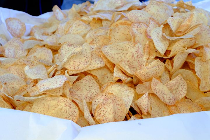 Chipsy z taro