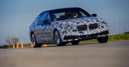 Technika nowego BMW serii 7 – co nowego w topowej limuzynie BMW?