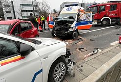 Potężne zderzenie w Warszawie. Nie żyje jeden z kierowców