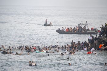 Ceuta i kryzys migracyjny: niemiecka prasa ostrzega Europę. Hiszpania podaje nowe dane
