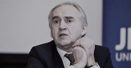Profesor Marian Zembala odebrał sobie życie. "Nie wytrzymał tego ciężaru i tej nagonki"