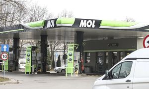 Media: Węgrzy mogą przejąć udziały w polskiej rafinerii