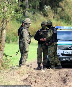 Służby ujawniają zdjęcia z telefonów uchodźców. Mocne słowa byłego szefa GROM