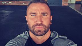 Świętuje 43. urodziny. Płacili mu tyle, że po pensję chodził z siatką
