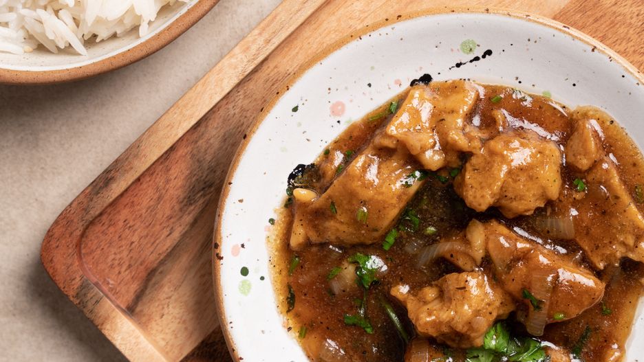 Domowy seitan w sosie pieprzowym