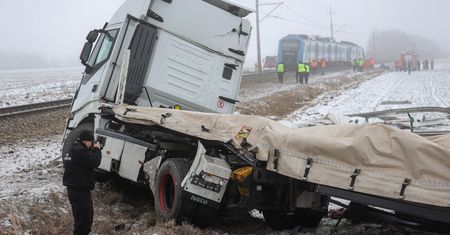 Wypadek pociągu w Budzyniu. Są ofiary