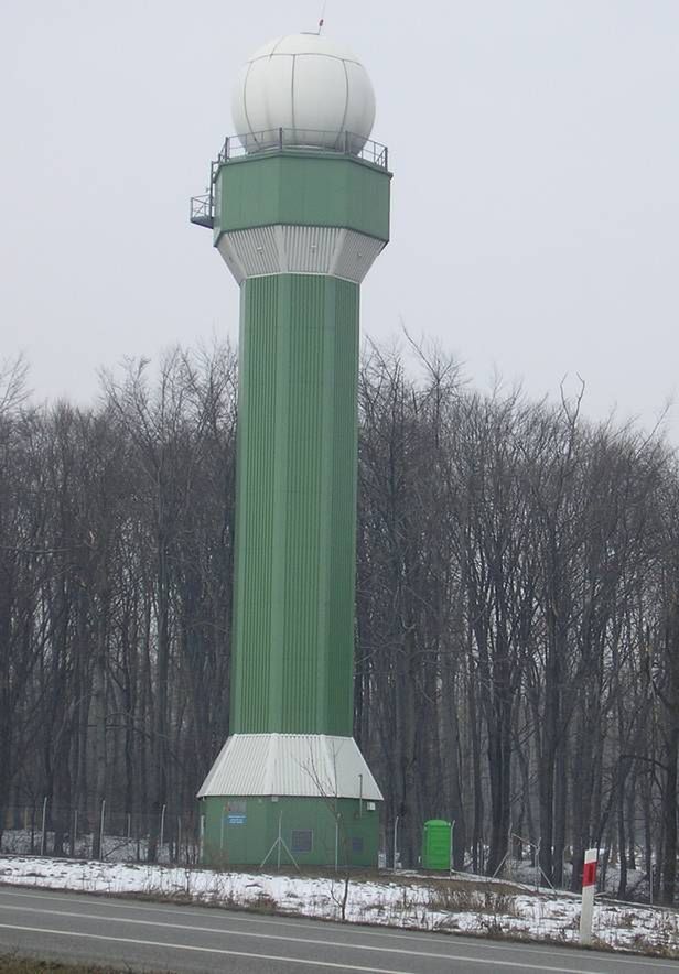 Radar meteorologiczny w Brzuchanii k. Miechowa (Fot. Wikimedia Commons)