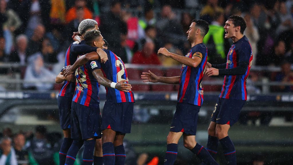 Zdjęcie okładkowe artykułu: Getty Images /  Eric Alonso / Na zdjęciu: piłkarze FC Barcelony