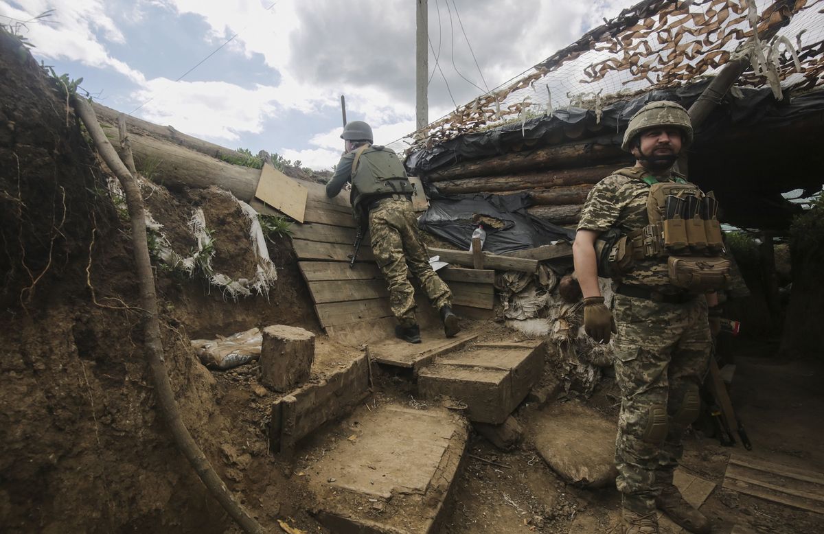 Ukraińskie wojska w okolicach Doniecka 