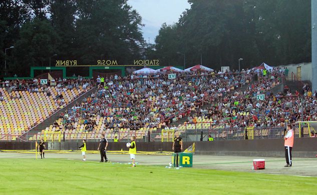 Piłka nożna w pierwszoligowym wydaniu wróciła na żużlowo-piłkarski stadion w Rybniku