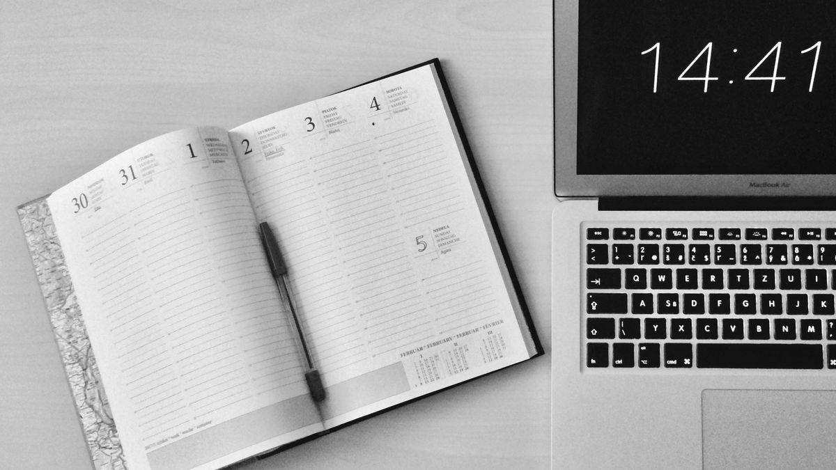 Myślisz, że to terminarz – a może to kopiarka dyskietek z laboratoriów CIA?